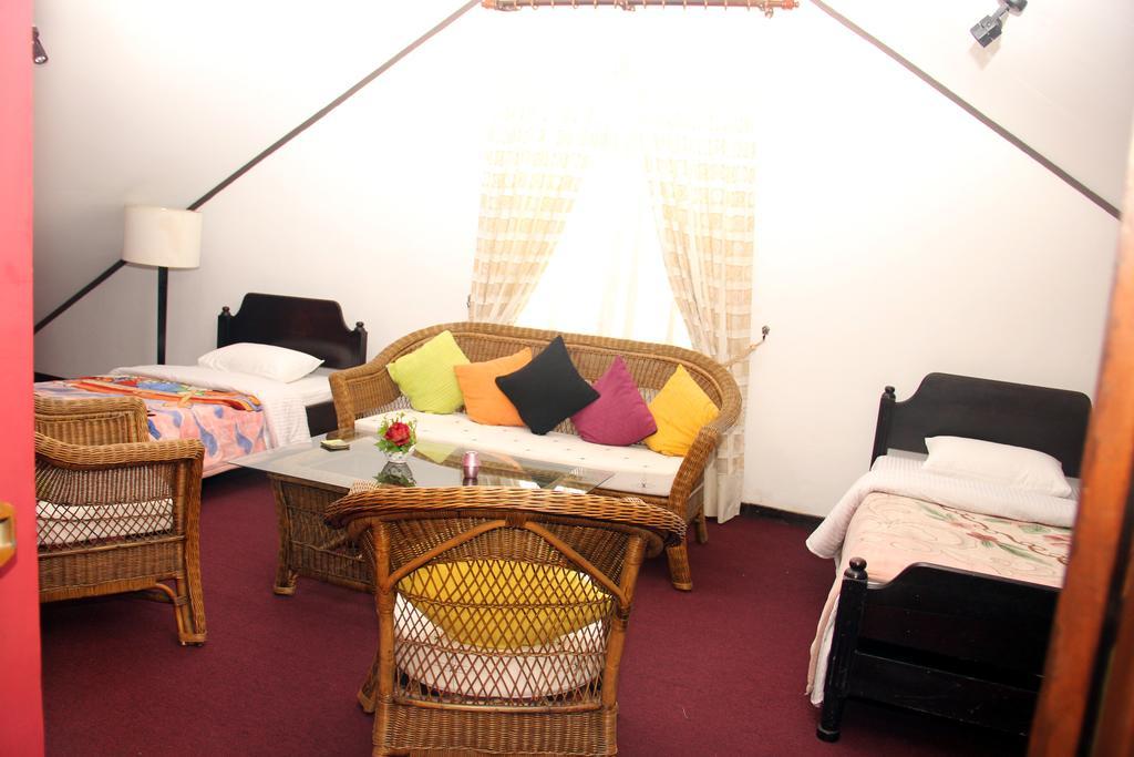 Perera Homestay Нувара-Элия Экстерьер фото