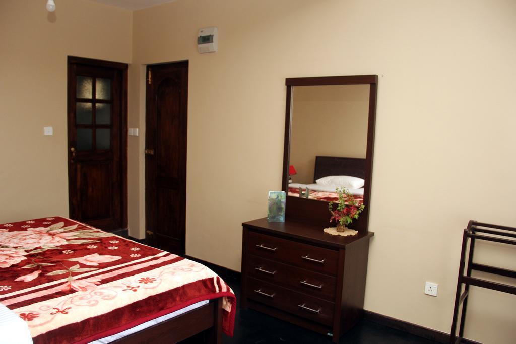 Perera Homestay Нувара-Элия Экстерьер фото